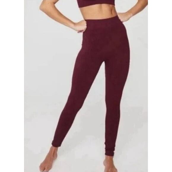 NWT Knix Good to Go Seamless Leggings Dark Cherry Small - Picture 1 of 6